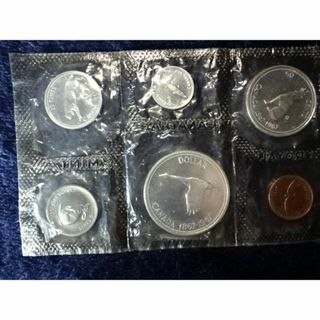 ☆希少☆１９６７年　カナダ建国１００周年記念硬貨６枚セット（内４枚は銀貨 ）(貨幣)