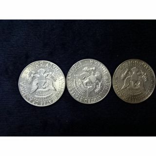 ☆ケネディハーフダラー銀貨　１９６４年　２枚＋１９６７年　１枚の　計３枚