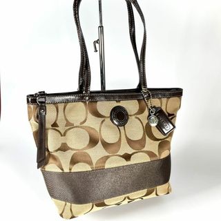 コーチ(COACH)のCOACH コーチ　シグネチャー　トートバッグ　F19046 肩掛け　A4収納(トートバッグ)