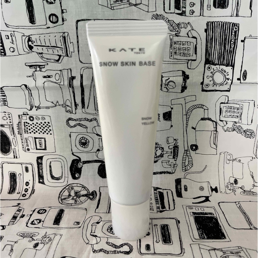 KATE(ケイト)のケイト スノースキンベース クールスノーイエロー　30g コスメ/美容のベースメイク/化粧品(化粧下地)の商品写真