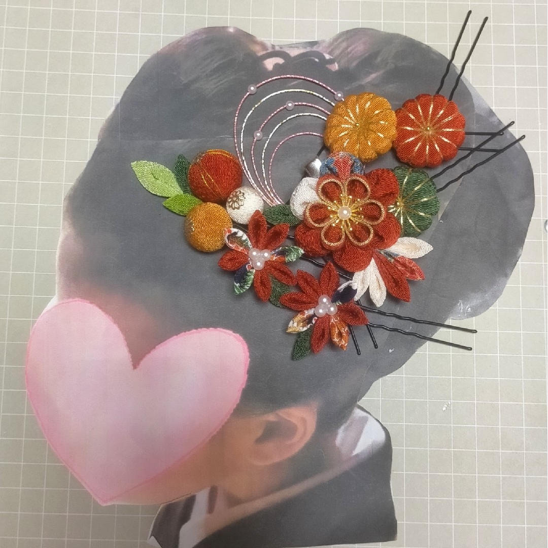 つまみ細工　ちりめん細工　髪飾り ハンドメイドのアクセサリー(ヘアアクセサリー)の商品写真