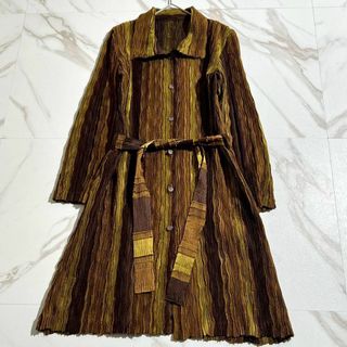 イッセイミヤケ(ISSEY MIYAKE)の極美品 11AW◎イッセイミヤケ ロングコート プリーツ加工 ベルト付 2(ロングコート)