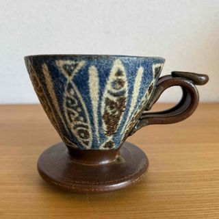沖縄やちむん　コーヒードリッパー　焼き物　陶器　魚柄(食器)