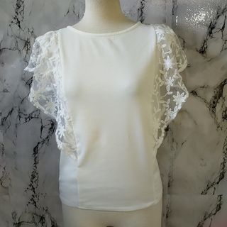 ジーユー(GU)のSG247C/GU/ジーユー/タンクトップ/Sサイズ/レディース(タンクトップ)