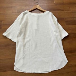 ジーユー(GU)のGU ジーユー　ワッフルTシャツ　カットソー　チュニック　Sサイズ　ホワイト(Tシャツ(半袖/袖なし))