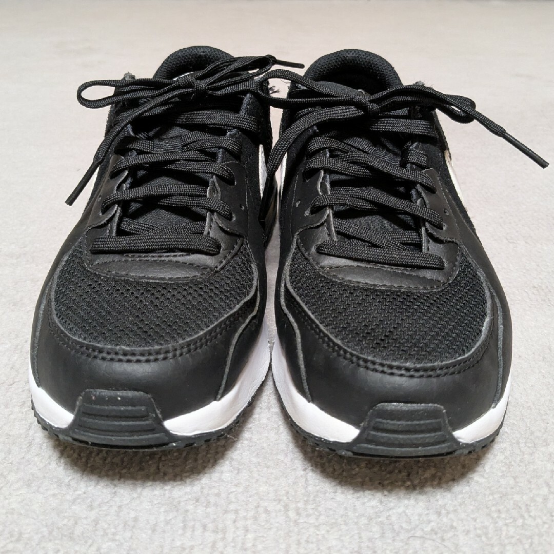 NIKE(ナイキ)のNIKE エア マックス エクシー 23.5cm 黒スニーカー レディースの靴/シューズ(スニーカー)の商品写真