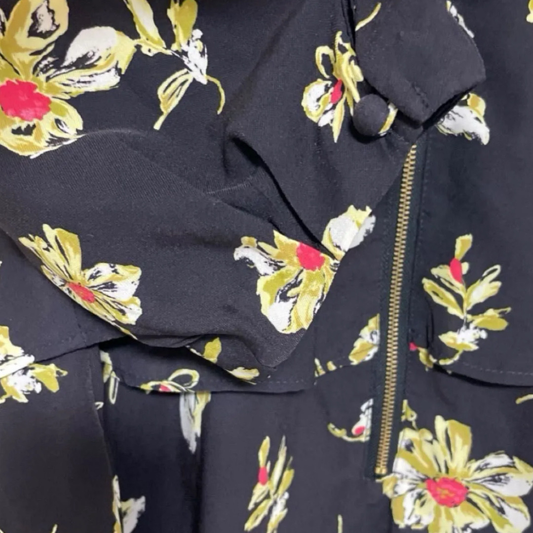 Supreme.La.La.(シュープリームララ)のタグ付き未使用 Supreme.La.La. 花柄ブラウス 五部袖 七分袖 レディースのトップス(シャツ/ブラウス(長袖/七分))の商品写真