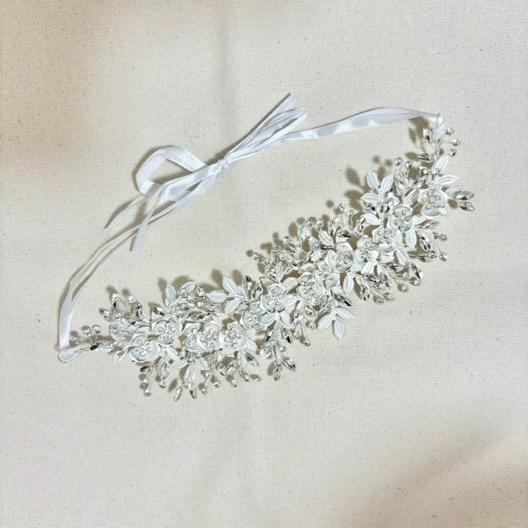 ヘッドドレス 結婚式 ヘアアクセサリー 花 ティアラ 前撮り パーティー 披露宴 レディースのヘアアクセサリー(その他)の商品写真