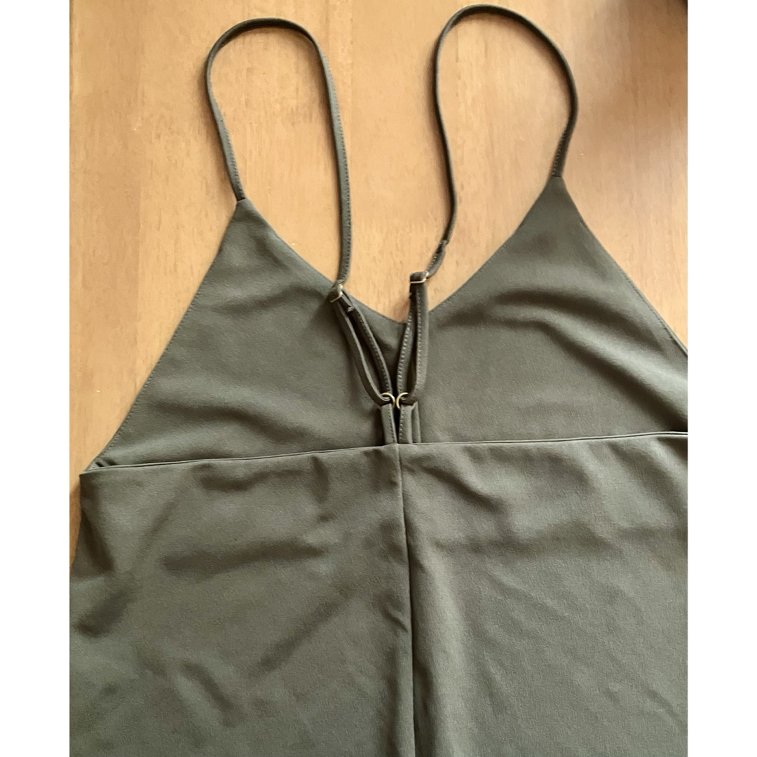 しまむら(シマムラ)のしまむら［relache］カーキ ＊バックストラップ＊サロペット　L レディースのパンツ(サロペット/オーバーオール)の商品写真
