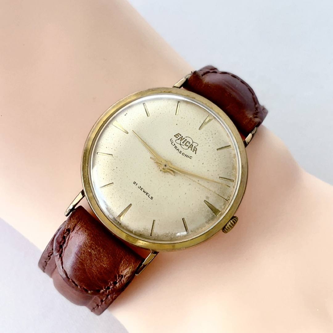 ビンテージ　SWISS製　ENICAR　21石　メンズ手巻き式時計　稼動品　♪ メンズの時計(腕時計(アナログ))の商品写真