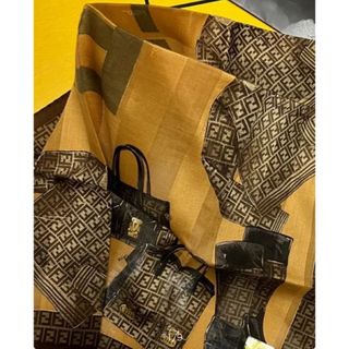 フェンディ(FENDI)の新品 FENDI フェンディ ハンカチーフ シルク混 スカーフズッカ柄 バッグ柄(バンダナ/スカーフ)