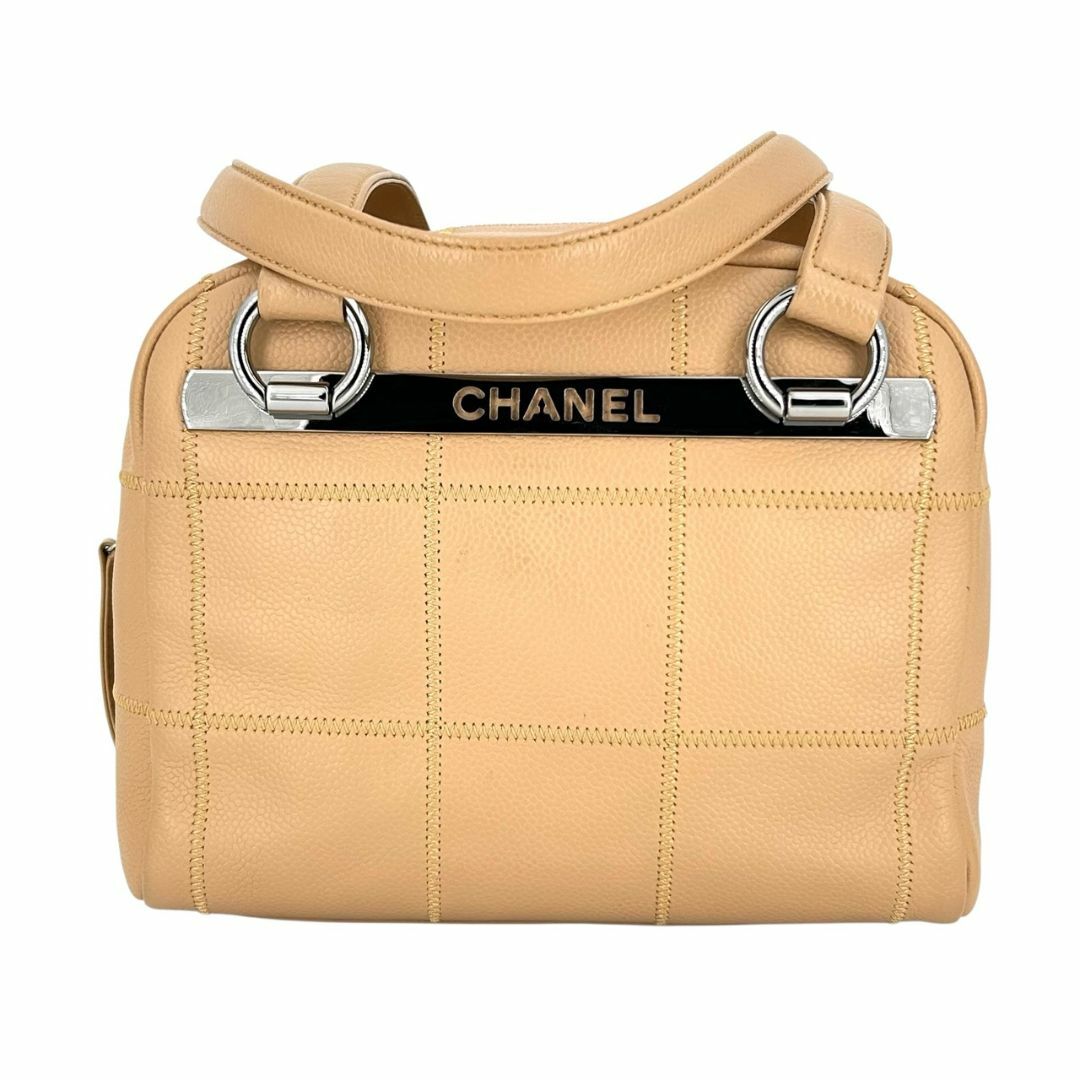 CHANEL(シャネル)のCHANEL シャネル チョコバー ショルダーバッグ キャビアスキン ベージュ A26134 G付き 9番台（2005年頃） シルバー金具 レディース ハンドバッグ レディース レディースのバッグ(ショルダーバッグ)の商品写真