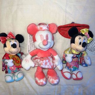 ディズニー(Disney)のミニー ぬいぐるみバッジ 3点セット 和服 さくら(キャラクターグッズ)