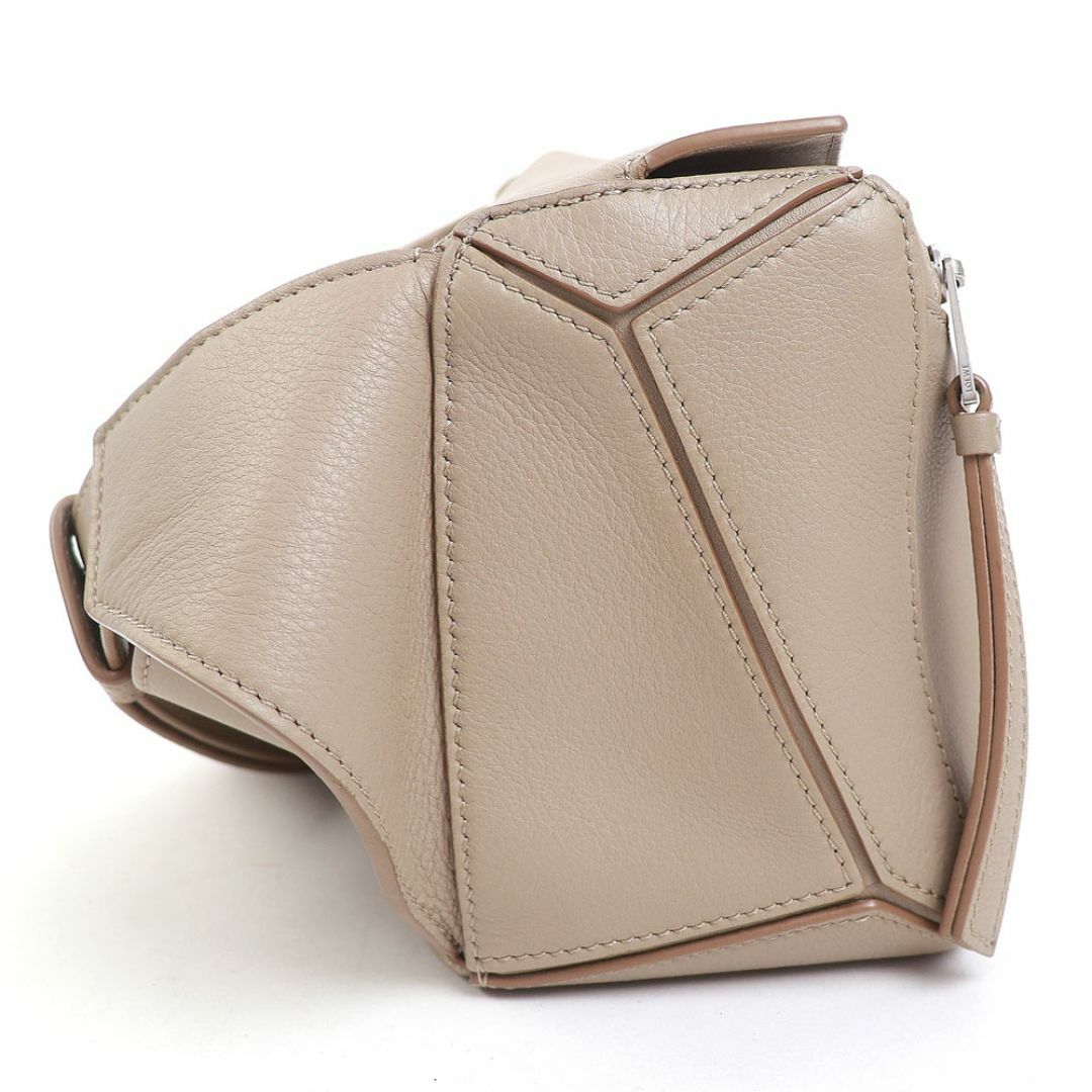 LOEWE(ロエベ)の【美品】ロエベ 【LOEWE】パズル バムバッグ スモール クラシックカーフ サンド ベージュレザー クロスボディ ベルトバッグ ウエストポーチ スリング B510SEBX02  Puzzle Bum Bag Sand【Aランク】【中古】 レディースのバッグ(ボディバッグ/ウエストポーチ)の商品写真