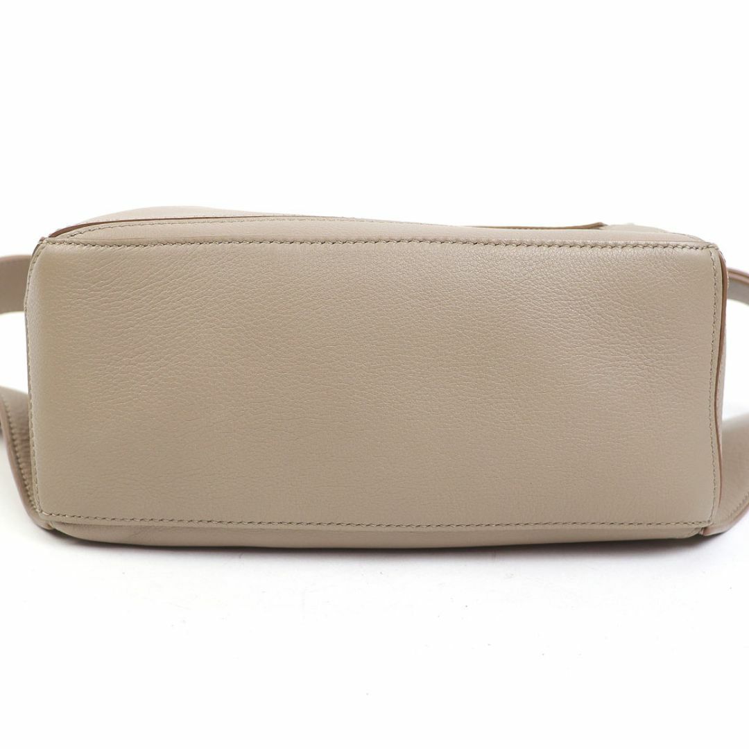 LOEWE(ロエベ)の【美品】ロエベ 【LOEWE】パズル バムバッグ スモール クラシックカーフ サンド ベージュレザー クロスボディ ベルトバッグ ウエストポーチ スリング B510SEBX02  Puzzle Bum Bag Sand【Aランク】【中古】 レディースのバッグ(ボディバッグ/ウエストポーチ)の商品写真