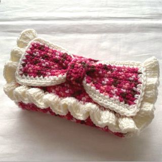 【即購入可】ハンドメイド 編み物 ポーチ ペンケース 筆箱 リボン フリル