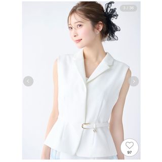 セルフォード(CELFORD)のセルフォード　完売商品　ペプラムショートジレ　ホワイト(ベスト/ジレ)