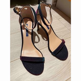 Stuart Weitzmanサンダル(サンダル)