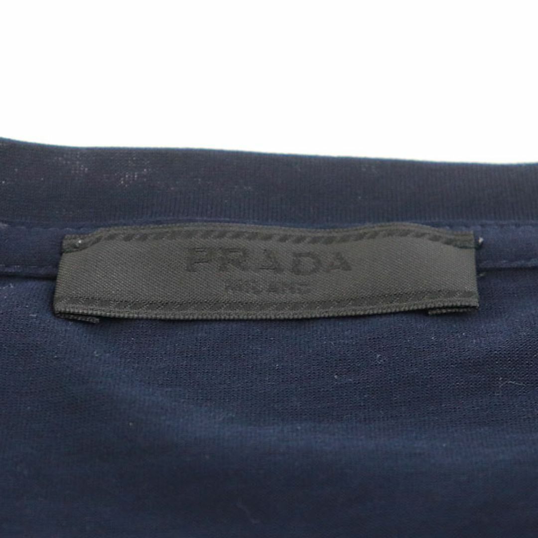 PRADA(プラダ)の【美品】プラダ【PRADA】コットン Tシャツ クルーネック 刺繍ロゴ ネイビー XLサイズ 半袖 カットソー メンズトップス 紳士服 アパレル 古着  UJN884 13MP F0002  T-shirt【Aランク】【中古】 メンズのトップス(Tシャツ/カットソー(半袖/袖なし))の商品写真