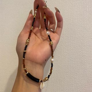 ハンドメイド　ビーズネックレス(ネックレス)