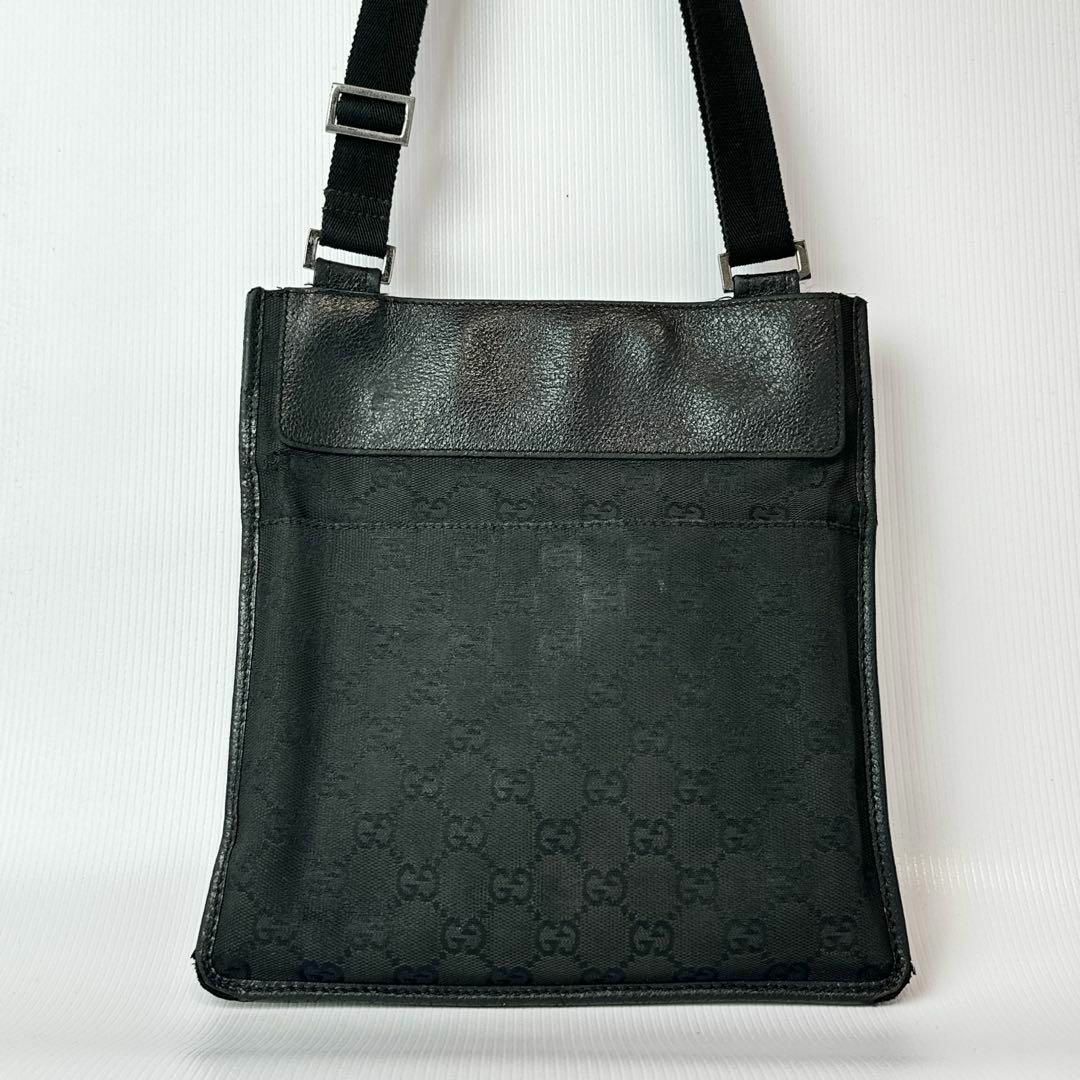 GUCCI(グッチ)のGUCCI GGキャンバス ショルダーバッグ サコッシュ 斜め掛け 黒 メンズのバッグ(ショルダーバッグ)の商品写真