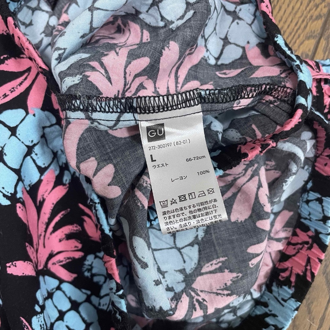 ショートパンツ、レディース、パイナップル レディースのパンツ(ショートパンツ)の商品写真