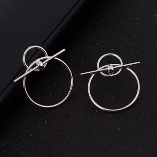 【新品未使用】 ループピアス シルバー　両耳　レディースアクセサリー　ジュエリー