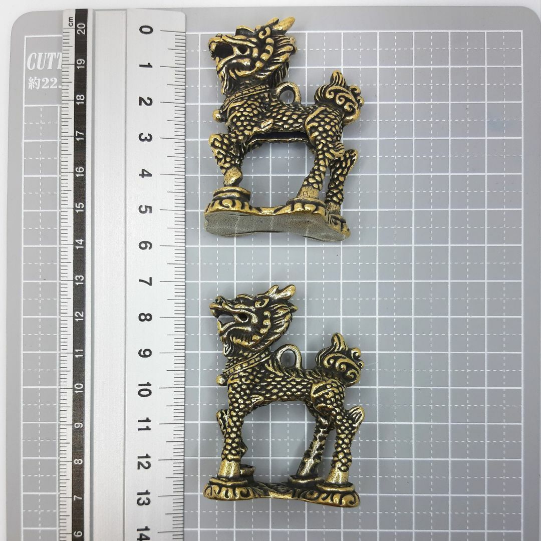麒麟　対②　置物　2体セット エンタメ/ホビーの美術品/アンティーク(金属工芸)の商品写真