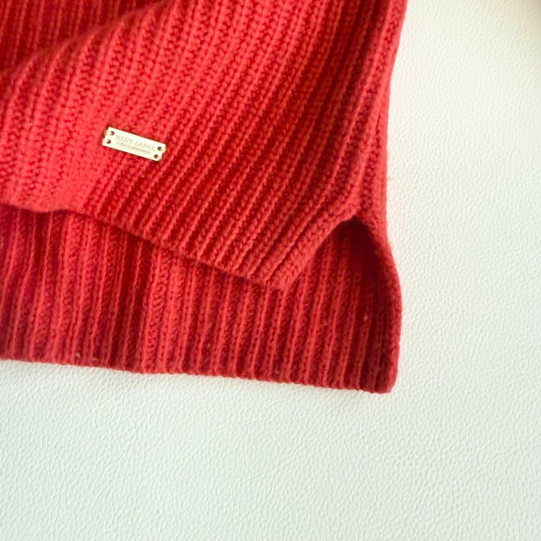 BLUE LABEL CRESTBRIDGE(ブルーレーベルクレストブリッジ)の【ブルーレーベルクレストブリッジ】カシミヤ混 ニット 38 赤系 ロゴプレート レディースのトップス(ニット/セーター)の商品写真
