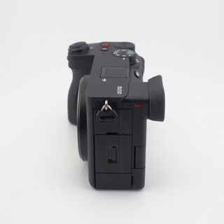 ソニー(SONY)の【中古】(ソニー) SONY ILCE-6700(コンパクトデジタルカメラ)