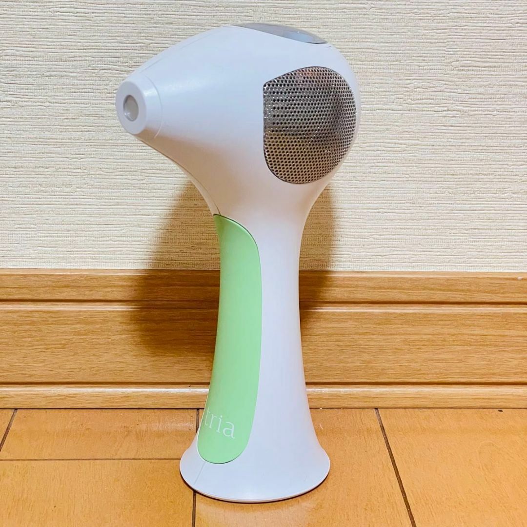 tria(トリア)の《最新モデル》【新品同様品】トリア tria パーソナルレーザー 4X スマホ/家電/カメラの美容/健康(ボディケア/エステ)の商品写真
