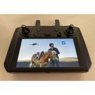 ディージェイアイ(DJI)の 【美品】dji Mavic 2 Pro用スマートコントローラー(ホビーラジコン)
