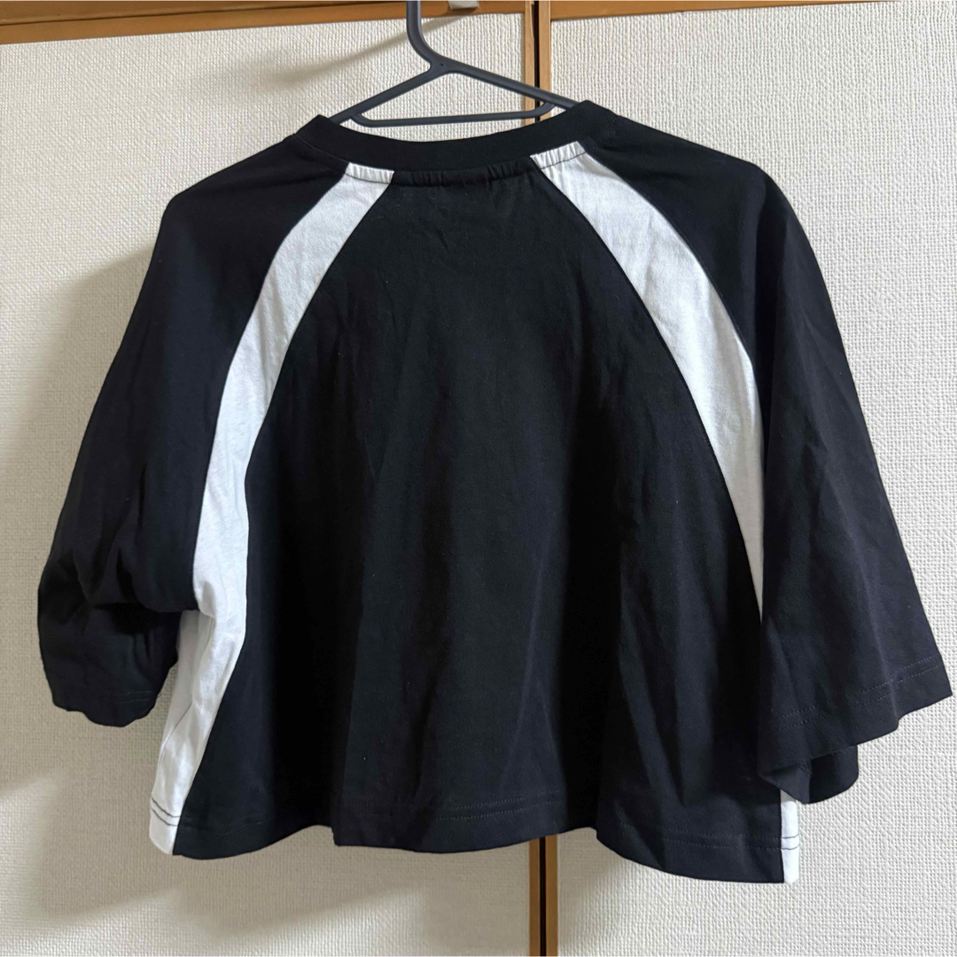 Reebok(リーボック)のReebok クロップド丈Tシャツ レディースのトップス(Tシャツ(半袖/袖なし))の商品写真