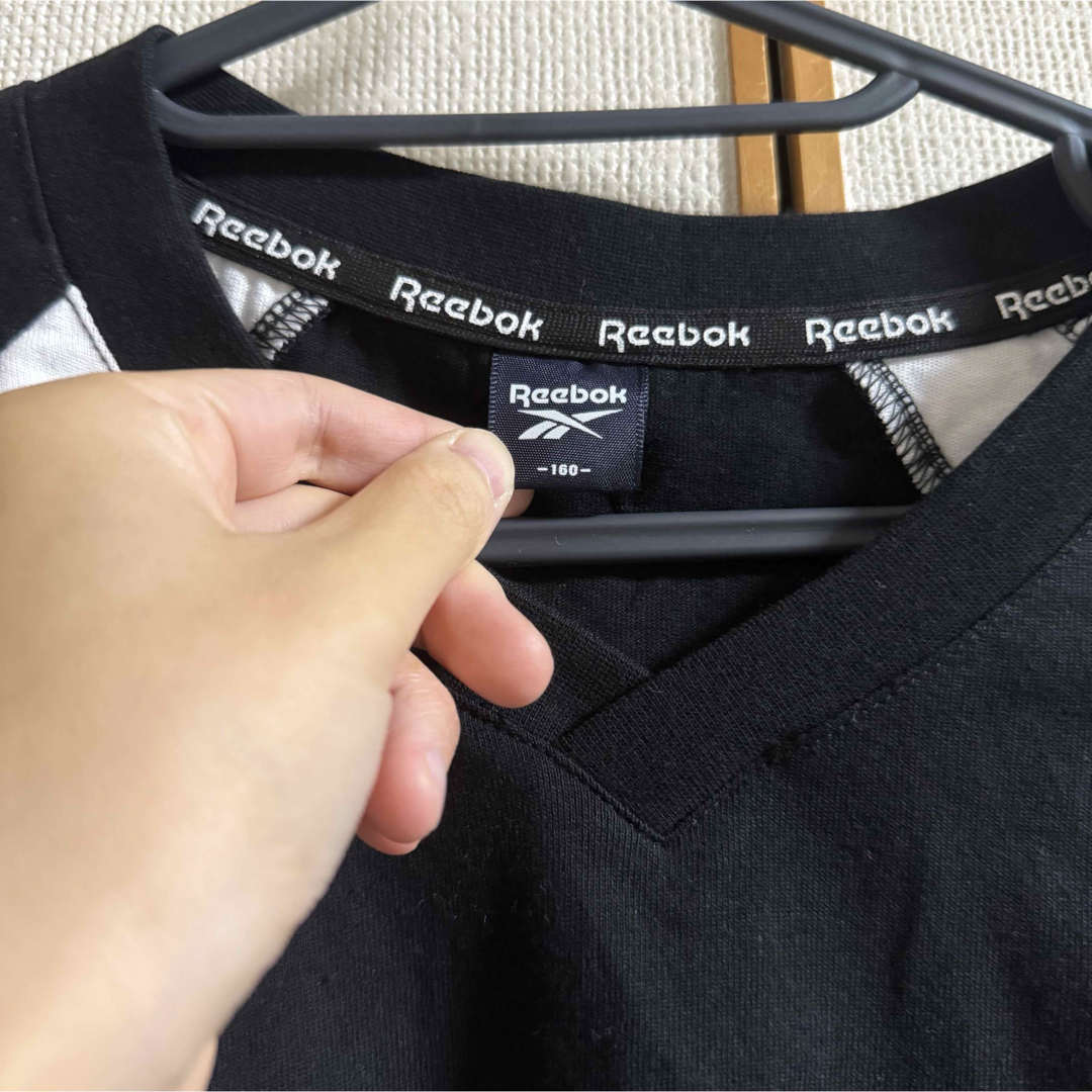 Reebok(リーボック)のReebok クロップド丈Tシャツ レディースのトップス(Tシャツ(半袖/袖なし))の商品写真