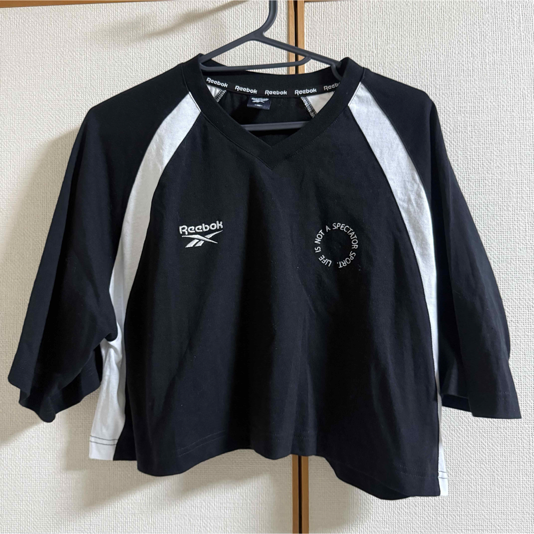 Reebok(リーボック)のReebok クロップド丈Tシャツ レディースのトップス(Tシャツ(半袖/袖なし))の商品写真