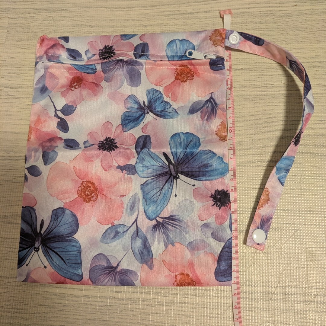 おむつポーチ レディースのファッション小物(ポーチ)の商品写真