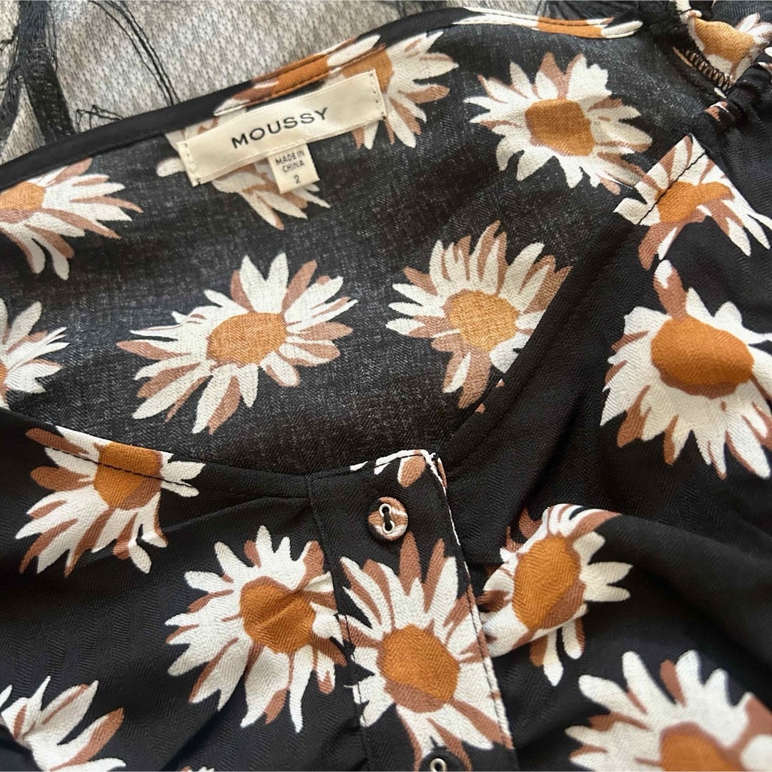 moussy(マウジー)のマウジー★マーガレットギャザーシャツ レディースのトップス(シャツ/ブラウス(半袖/袖なし))の商品写真