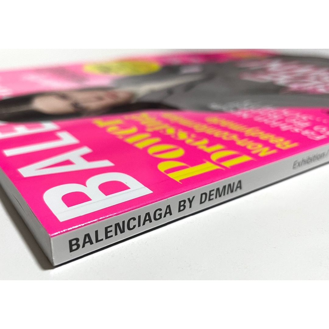 『バレンシアガ by デムナ』展 カタログ BALENCIAGA展@Paris BALENCIAGA - 『バレンシアガ by デムナ』展 カタログ