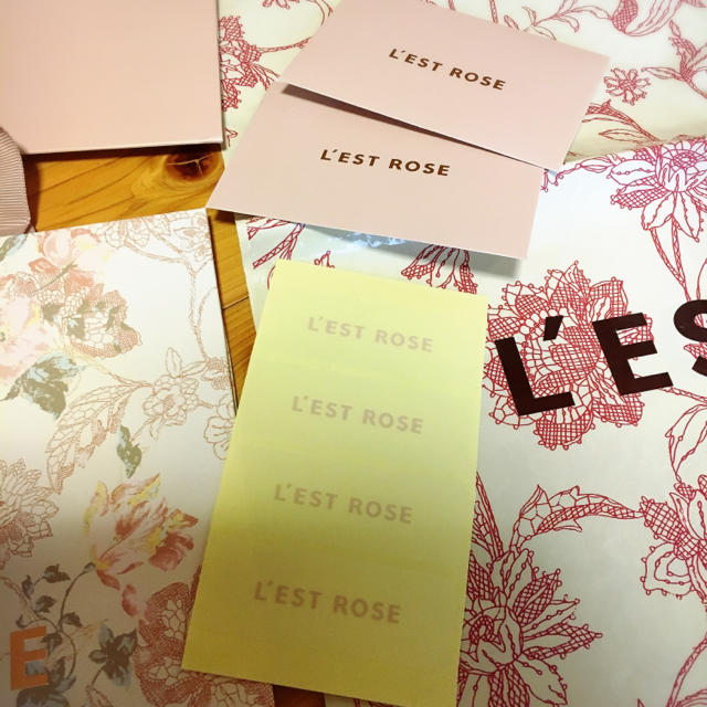 L'EST ROSE(レストローズ)のレストローズ ショッパー シール 封筒 おまとめ レディースのバッグ(ショップ袋)の商品写真