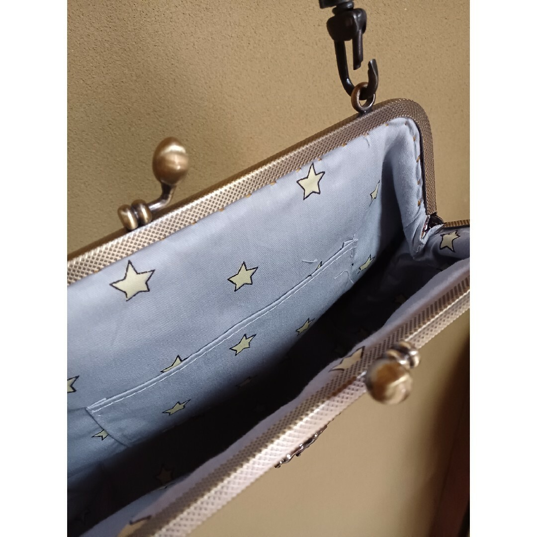 ハンドメイド　レザー　がま口ショルダー　バッグ　鹿さん レディースのバッグ(ショルダーバッグ)の商品写真