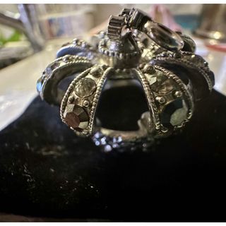 ヴィヴィアンウエストウッド(Vivienne Westwood)のセクシーダイナマイトロンドン　王冠ネックレストップ(ネックレス)
