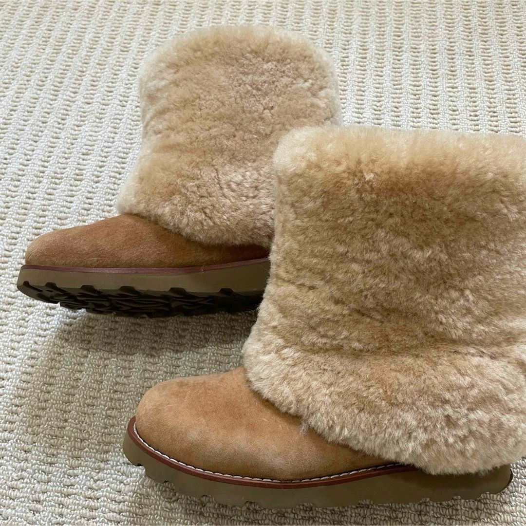 UGG(アグ)の【美品】22.0cmアグ UGG MAYLIN メイリン ムートンブーツ 本革 レディースの靴/シューズ(ブーツ)の商品写真
