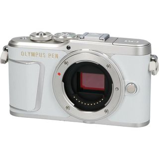 オリンパス(OLYMPUS)のＥ－ＰＬ９　ホワイト(デジタル一眼)
