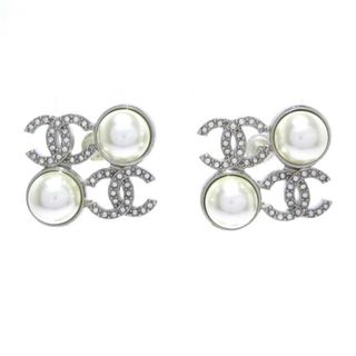 シャネル(CHANEL)のCHANEL(シャネル) ピアス美品  ココマーク シルバー×白(ピアス)