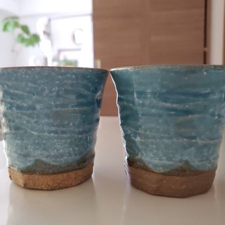鎌倉 陶器 キレイなブルー 青色のぐい呑み 湯呑み ペアセット