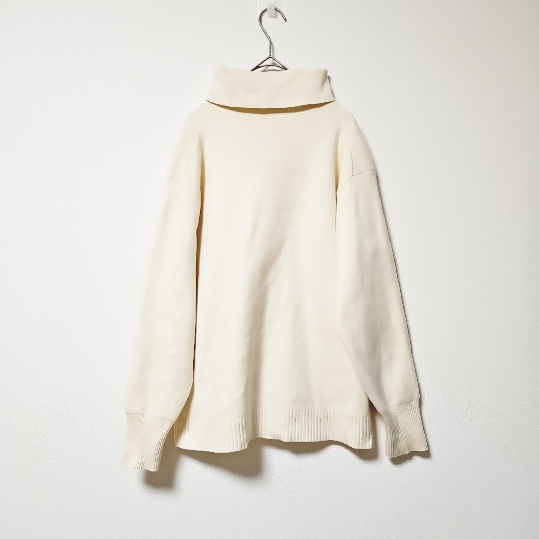 UNIQLO(ユニクロ)の【UNIQLO】ユニクロ スフレヤーンタートルネックセーター オフホワイト(M) レディースのトップス(ニット/セーター)の商品写真