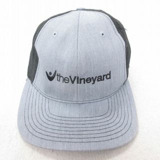 中古 メッシュ キャップ Vineyard 刺繍 ツートンカラー グレー 25jul22(ニット帽/ビーニー)