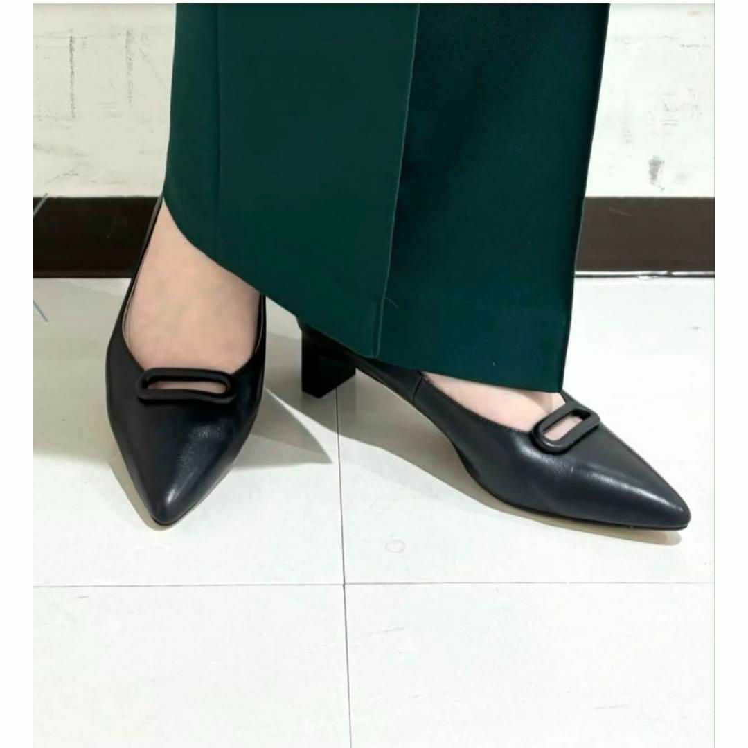 AU BANNISTER(オゥバニスター)の【Au BANNISTER】完売サイズ 38 現行 オーバルモチーフ パンプス レディースの靴/シューズ(ハイヒール/パンプス)の商品写真
