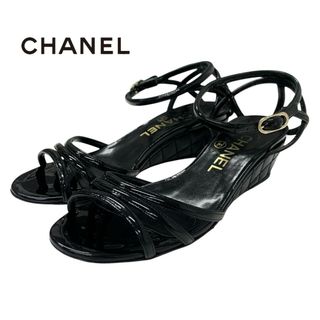 シャネル(CHANEL)のシャネル CHANEL サンダル 靴 シューズ パテント ブラック 黒 ココマーク マトラッセ ウェッジソール ストラップ(サンダル)