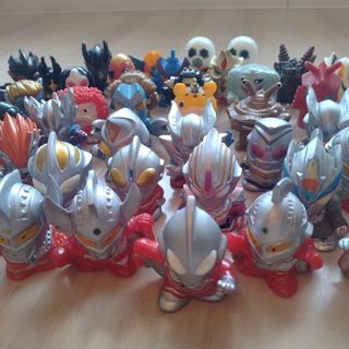 バンダイ(BANDAI)の【ウルトラマン】指人形55体セット(キャラクターグッズ)